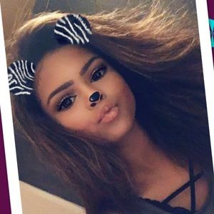 Meet your Posher, Johnae